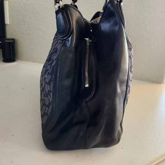 Euc Coach Edie Signature Jacquard Black & Gray Shoulder Bag